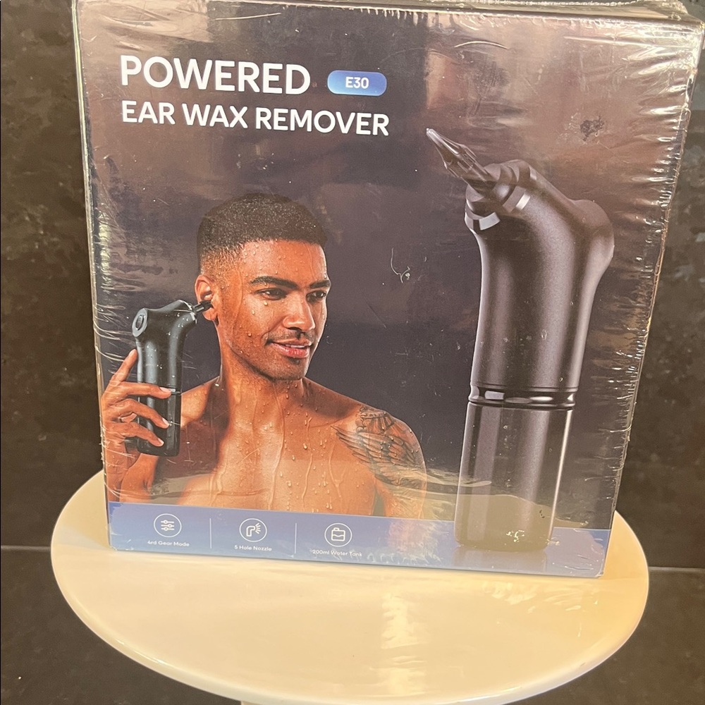 # 12.Powered Ear Wax Remover - Black